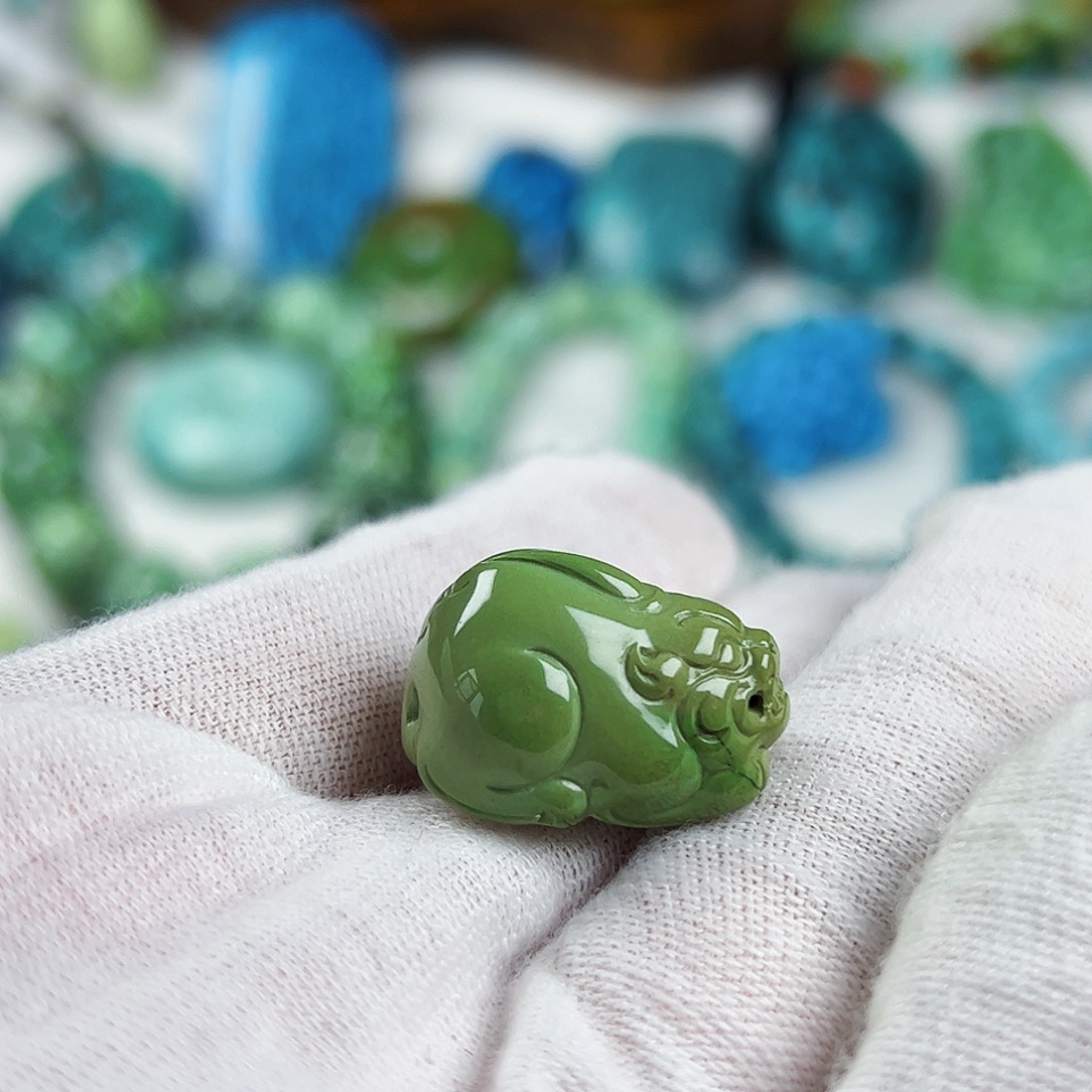 未镶嵌绿松石珠宝奇石