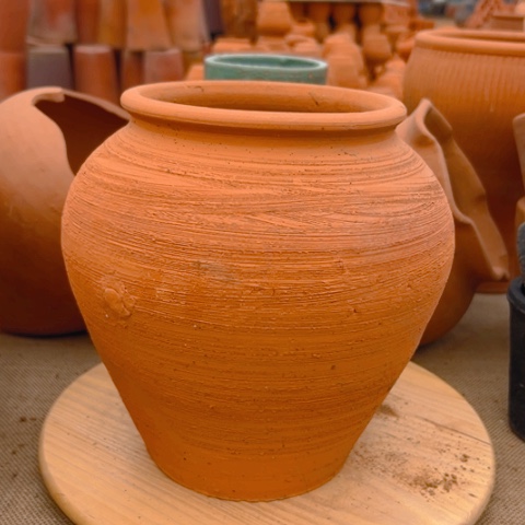 红陶口15高18微瑕