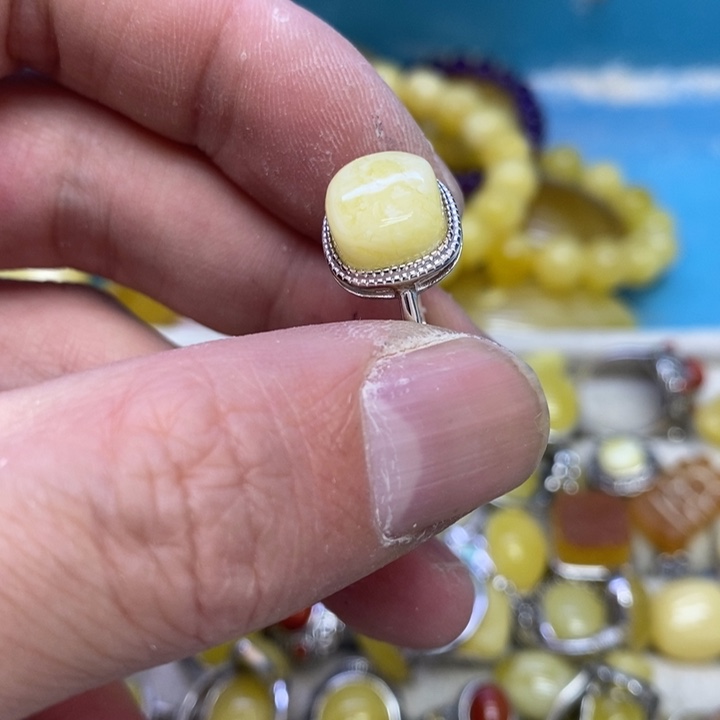 蜜蜡裸石银S925镶嵌戒指