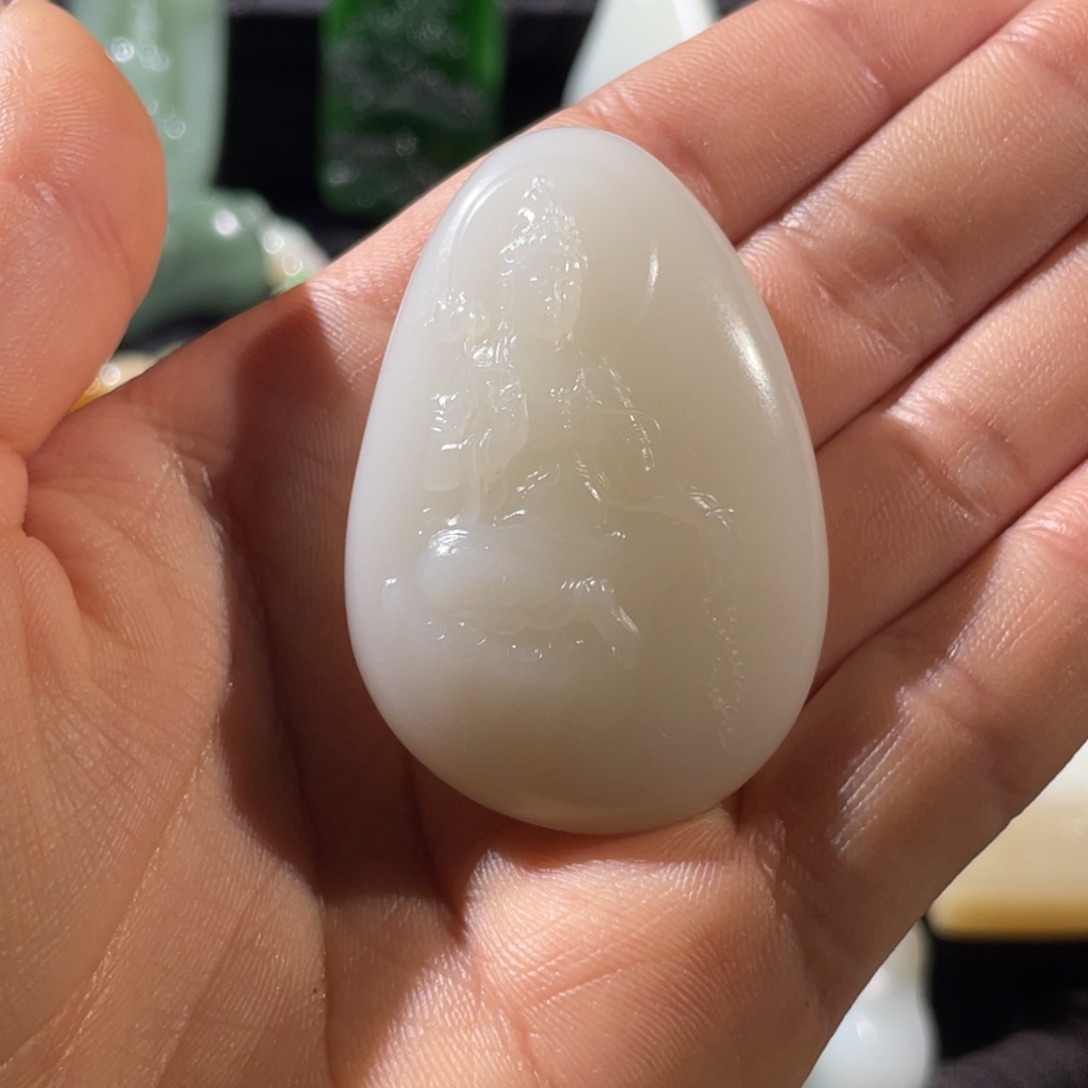 和田玉吊坠(赠链)未镶嵌A****萌