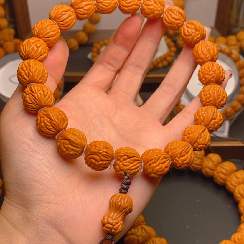 【闪购商品】桃核手串龙文桃核