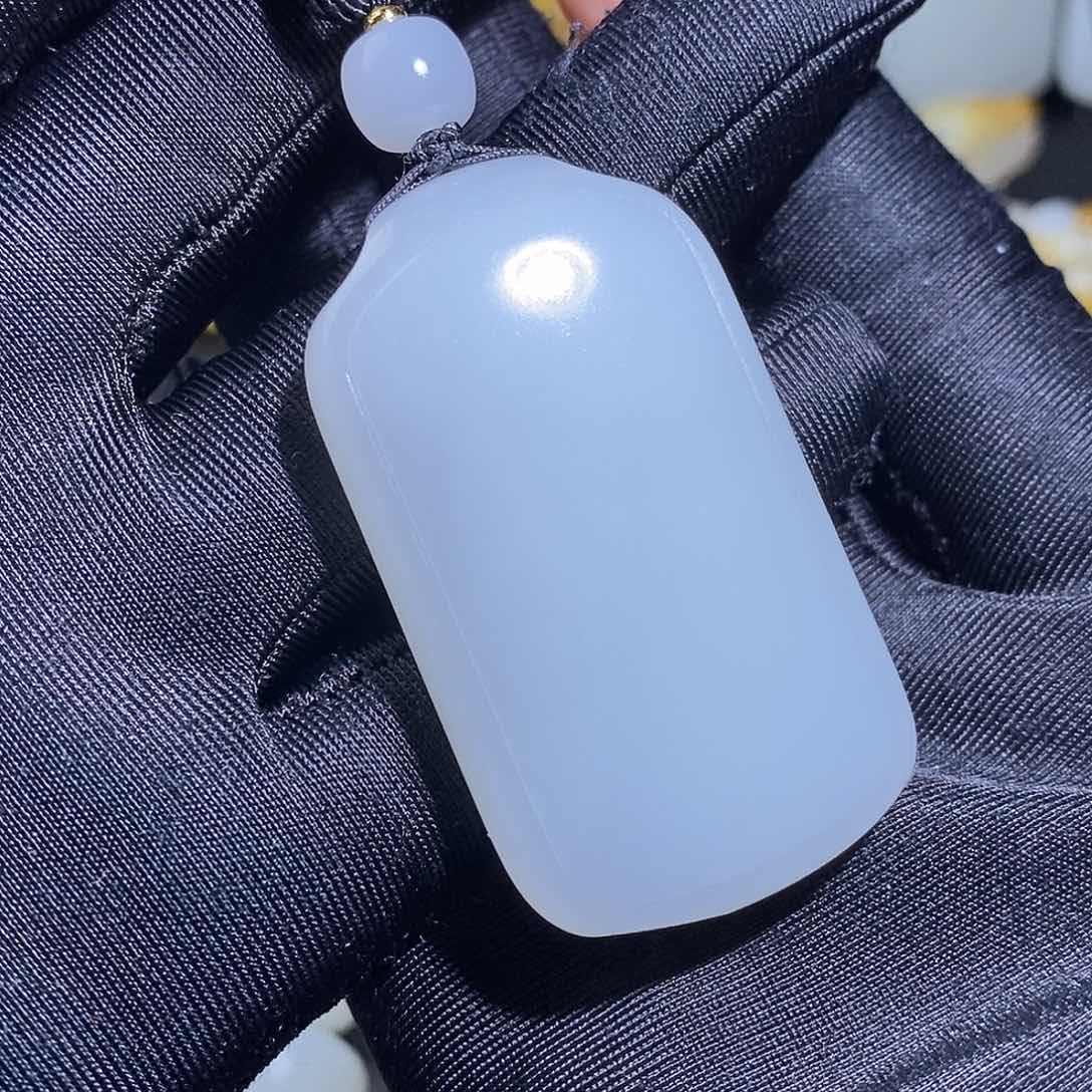 和田玉吊坠(不含链)未镶嵌空**漫