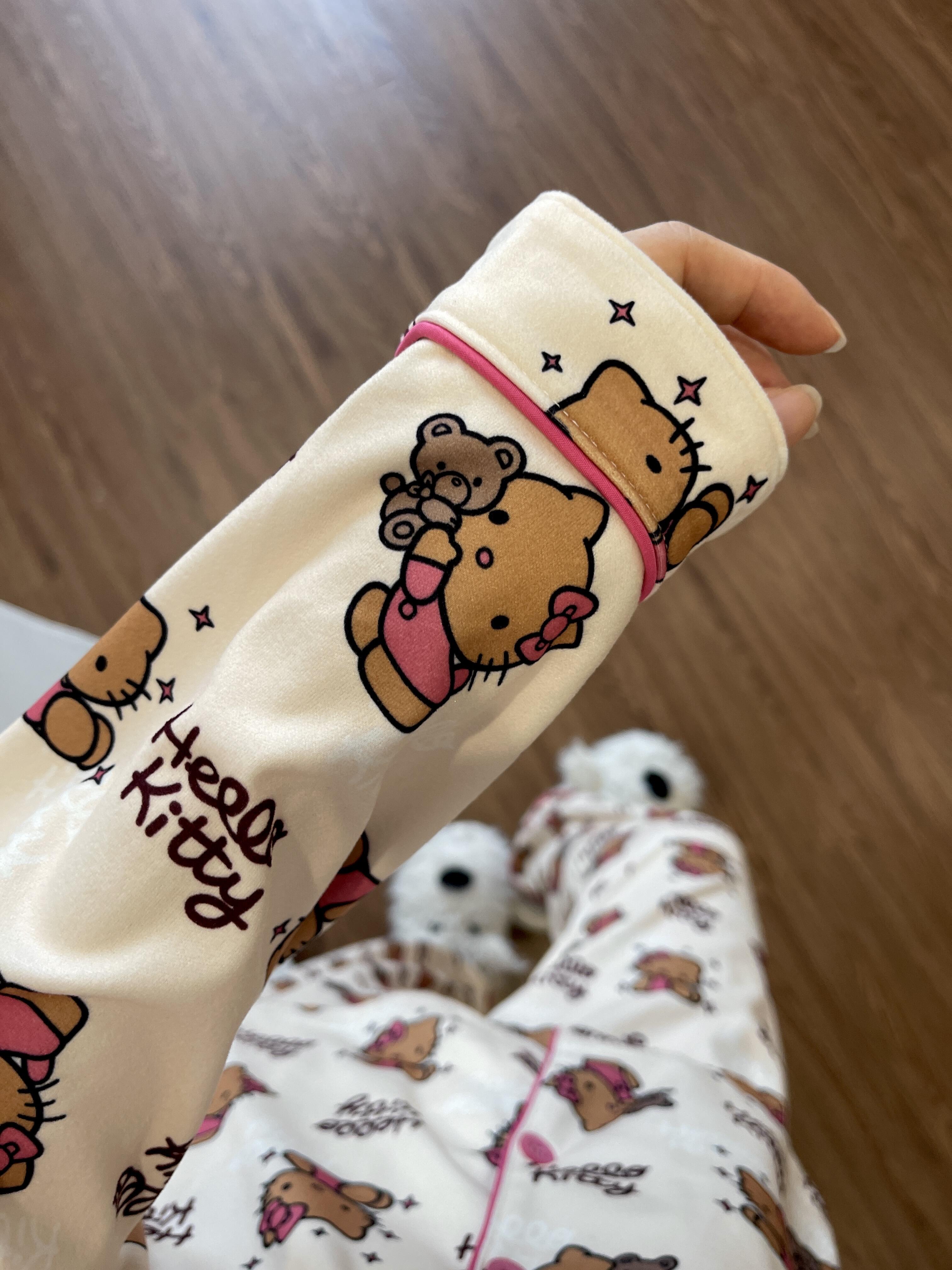 少女甜美可爱卡通凯蒂猫德榕睡衣女秋冬绒保暖长袖长裤家居服外穿