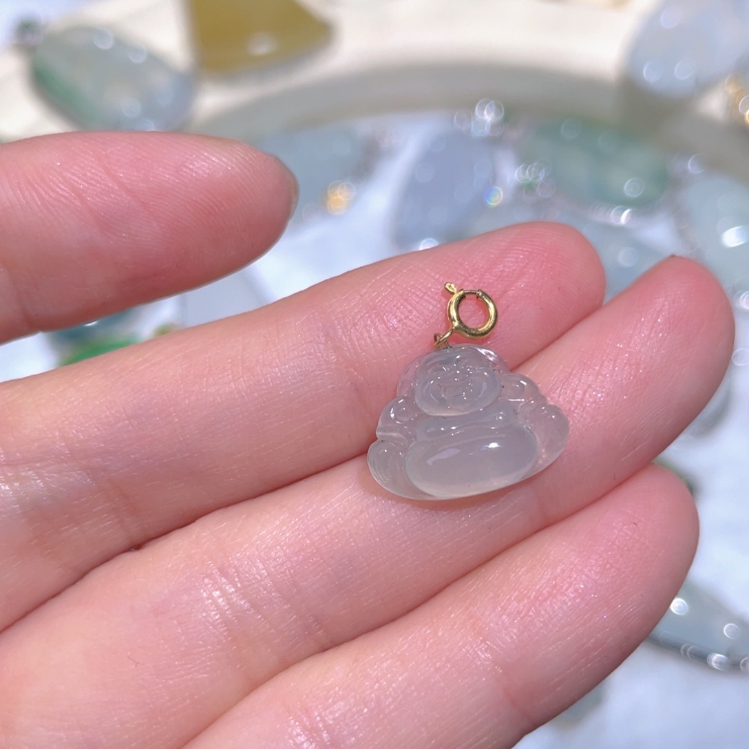 翡翠颈饰18K金镶嵌翡翠