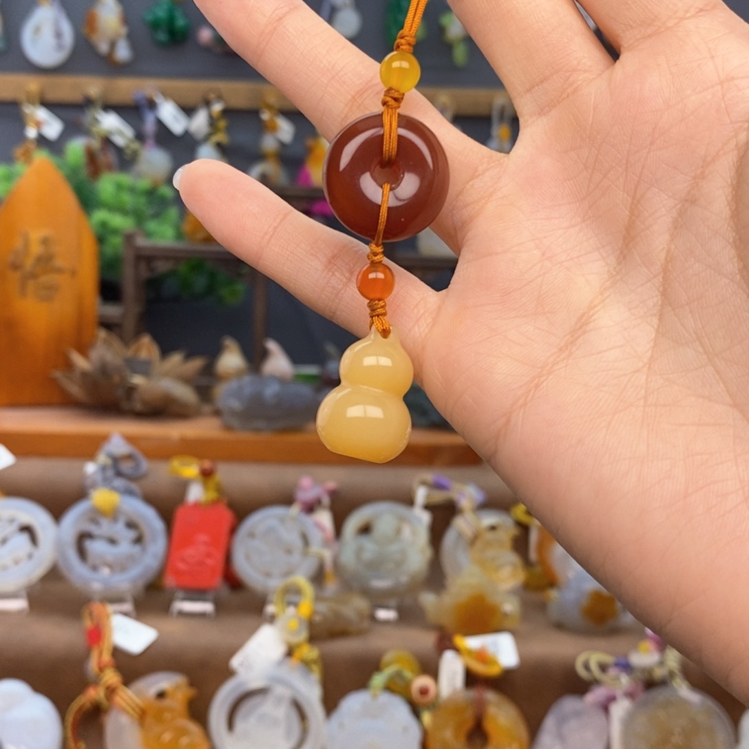 玛瑙/玉髓车挂未镶嵌666666666