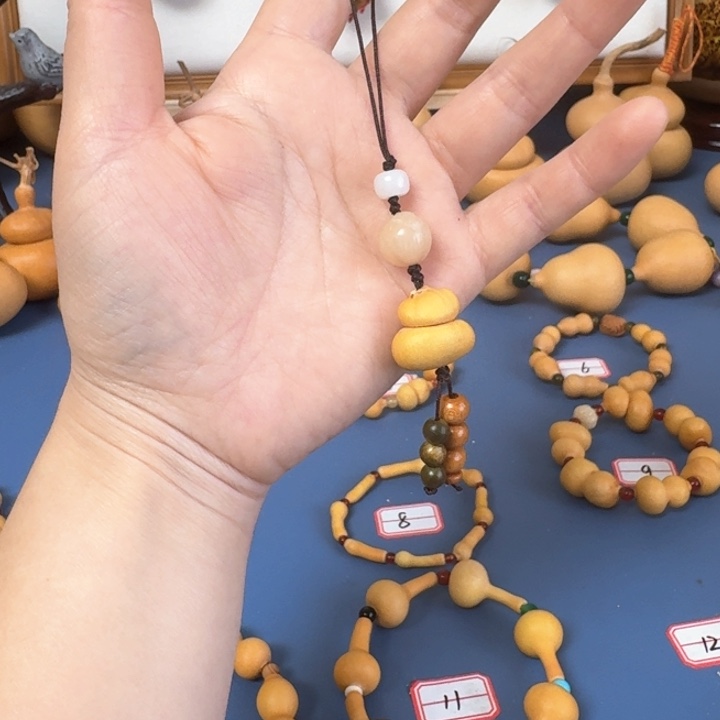 A****》天然葫芦手机链哈