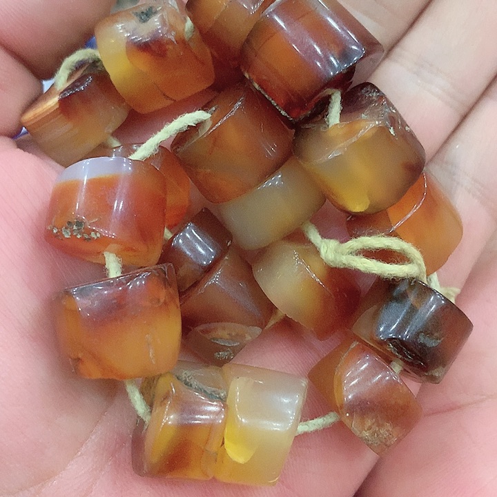 未镶嵌颈饰玛瑙/玉髓