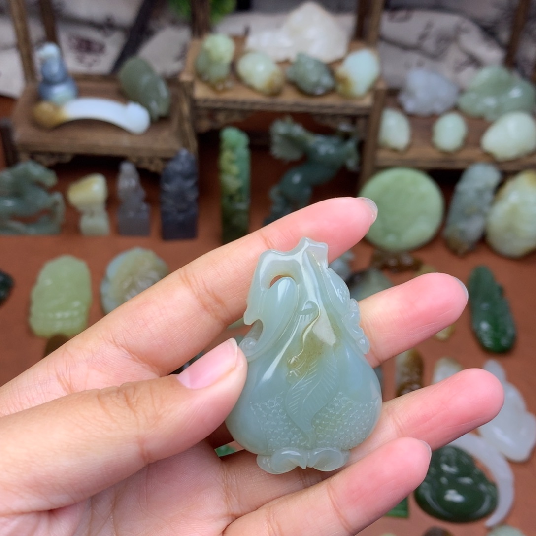 和田玉未镶嵌挂件