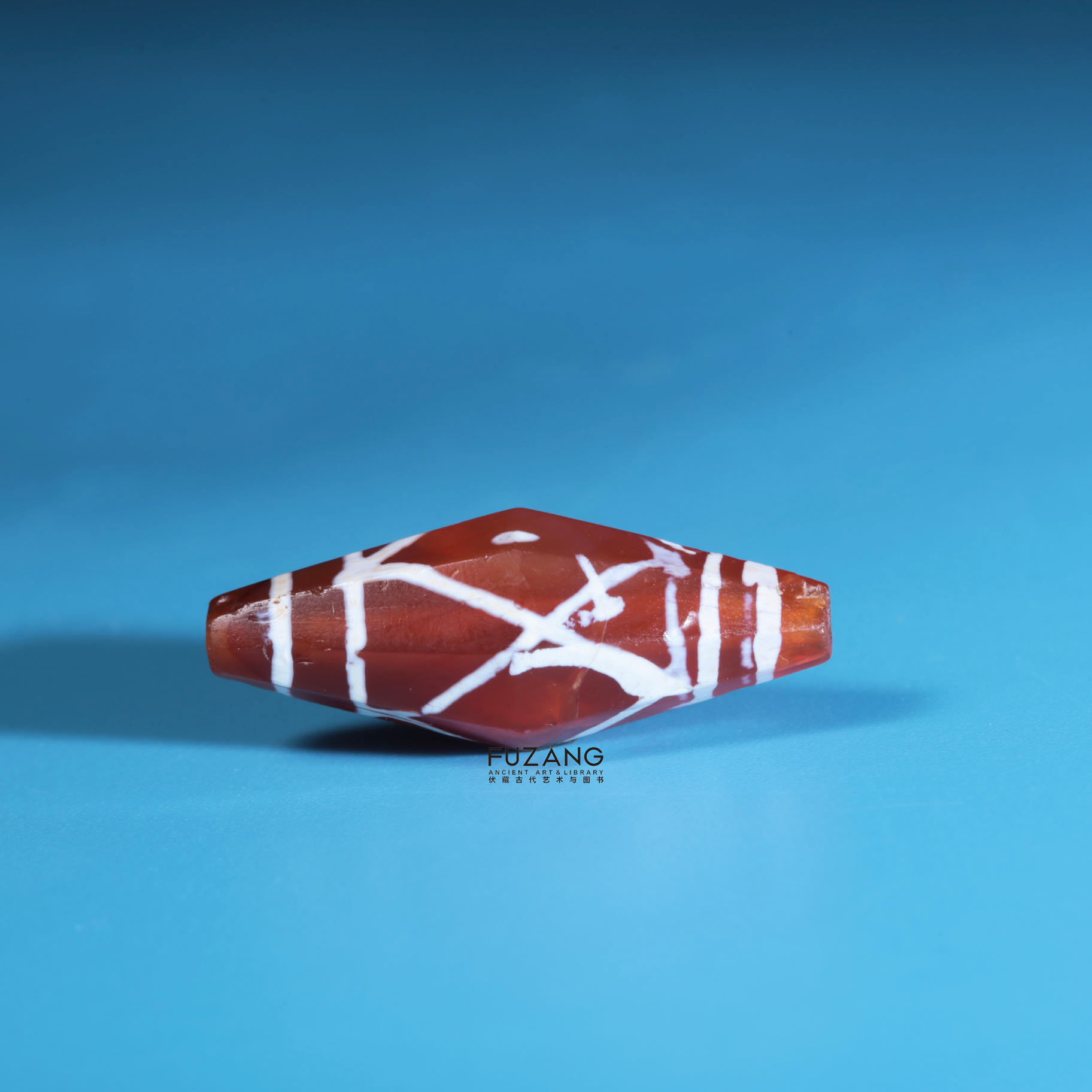 红玉髓法恩斯 直径11.6mm，对孔29.9mm fz17859