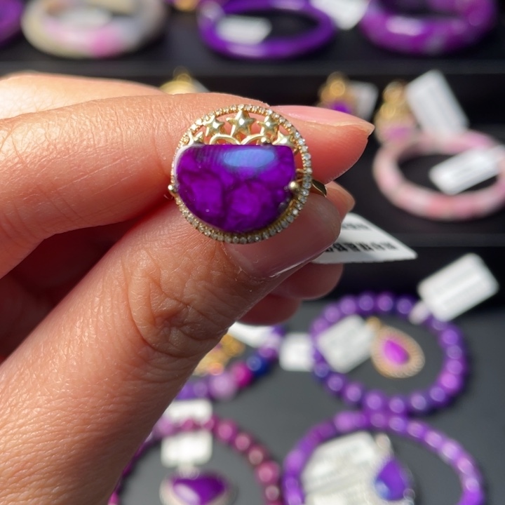 苏纪石（舒俱来）18K金镶嵌戒指