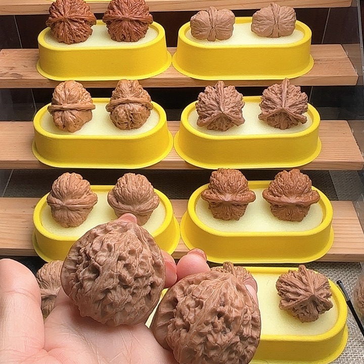 吊坠文玩核桃三角白