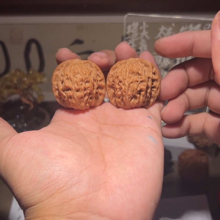 文玩核桃把件37原生态红皮磨