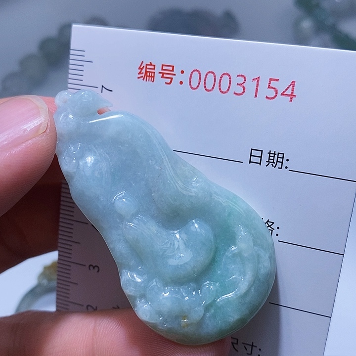 翡翠颈饰未镶嵌一