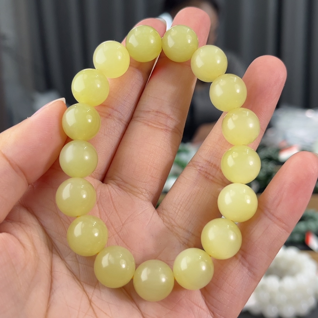手串未镶嵌和田玉新疆若羌黄口鸡油黄卡12圆珠