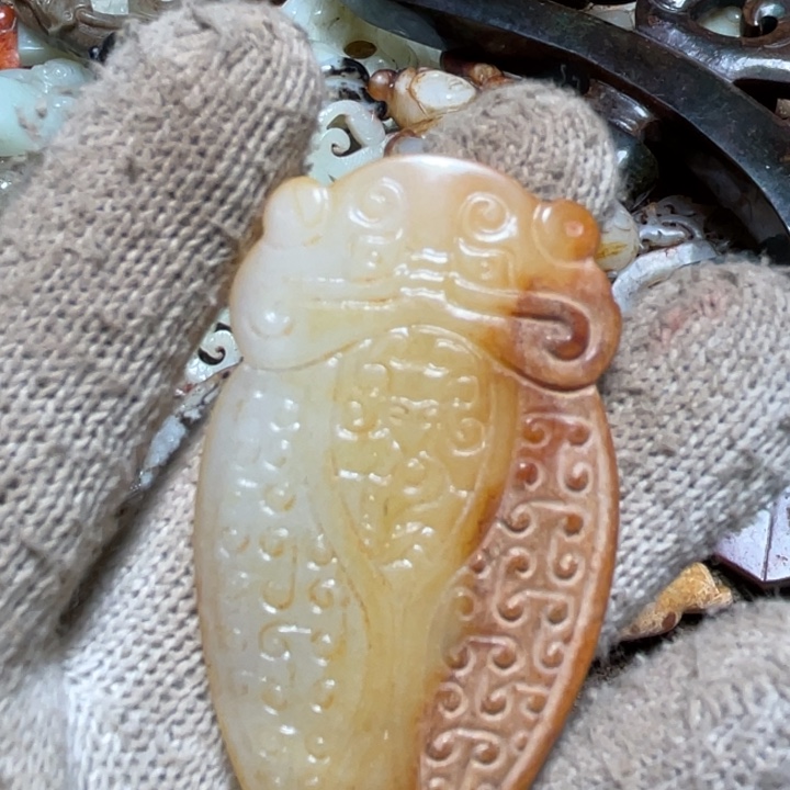 用***9和田玉（糖玉）未镶嵌颈饰