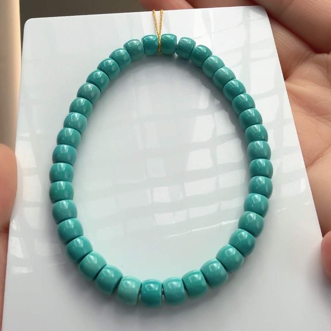 绿松石未镶嵌颈饰