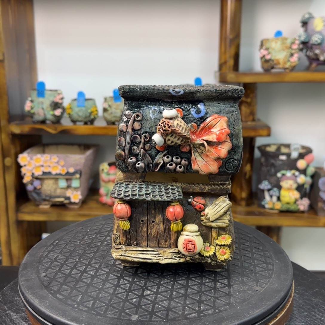 木***子口径10左右、外高12左右.