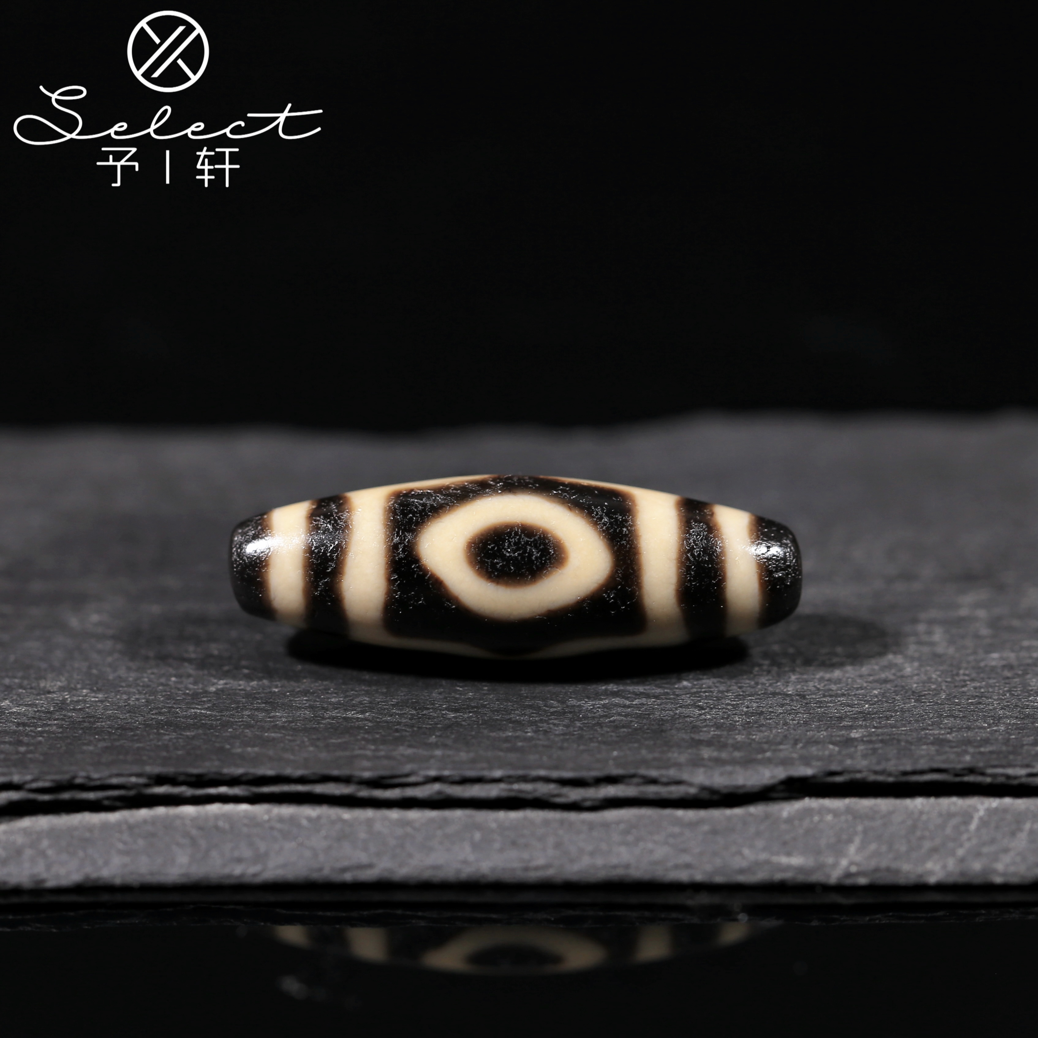 予轩出品；台一上肯黑头老超顶钙化宝盖佛三眼39*12.7mm天珠吊坠