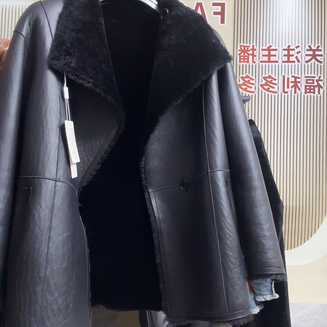 莉莉家时尚女装皮草s