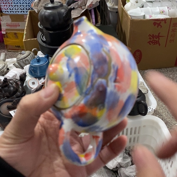 陶瓷艺术品及陶瓷壶