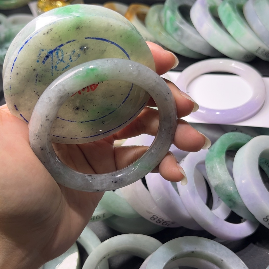 定制翡翠手镯未镶嵌