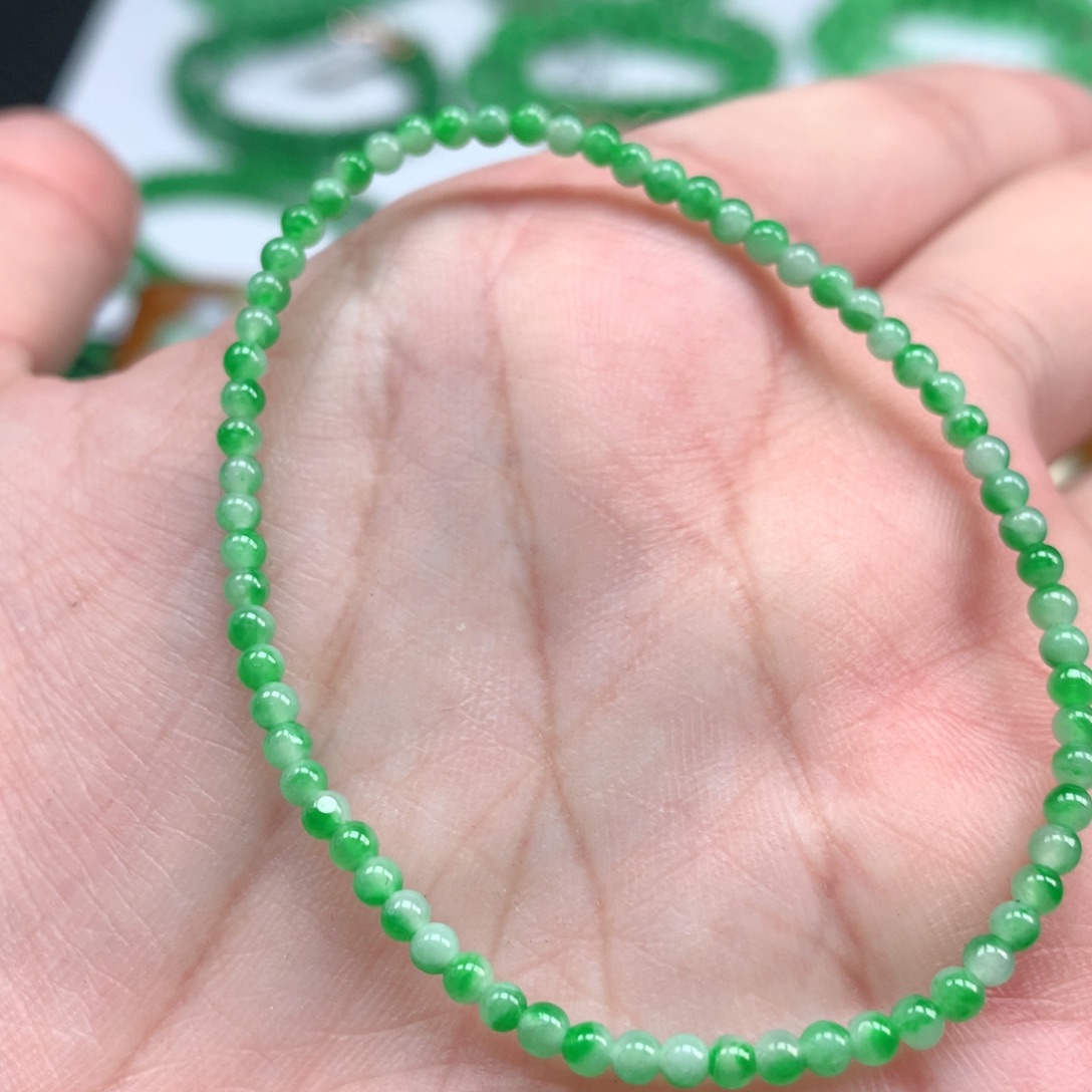 翡翠手链未镶嵌翡翠