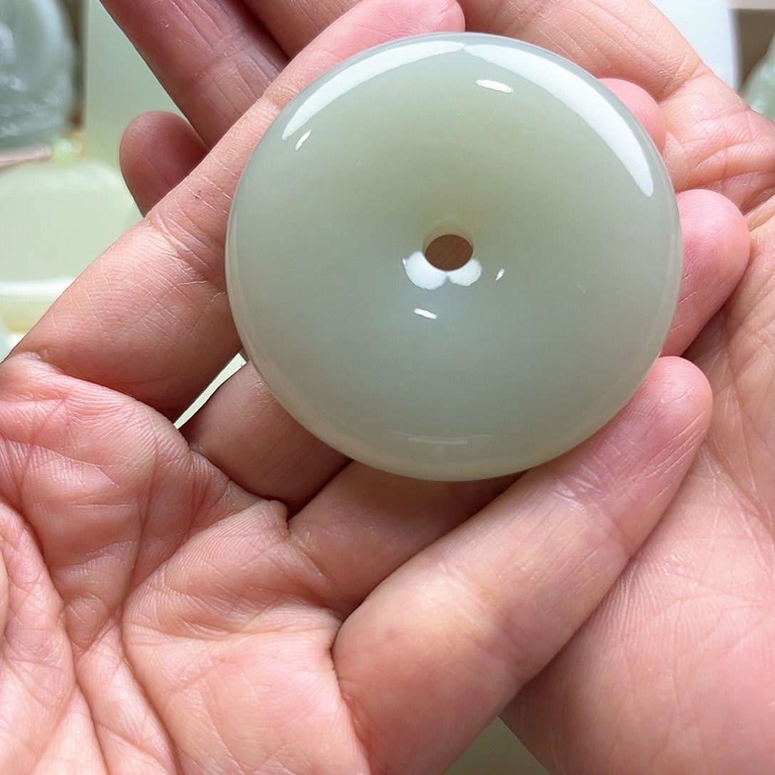 和田玉挂件未镶嵌