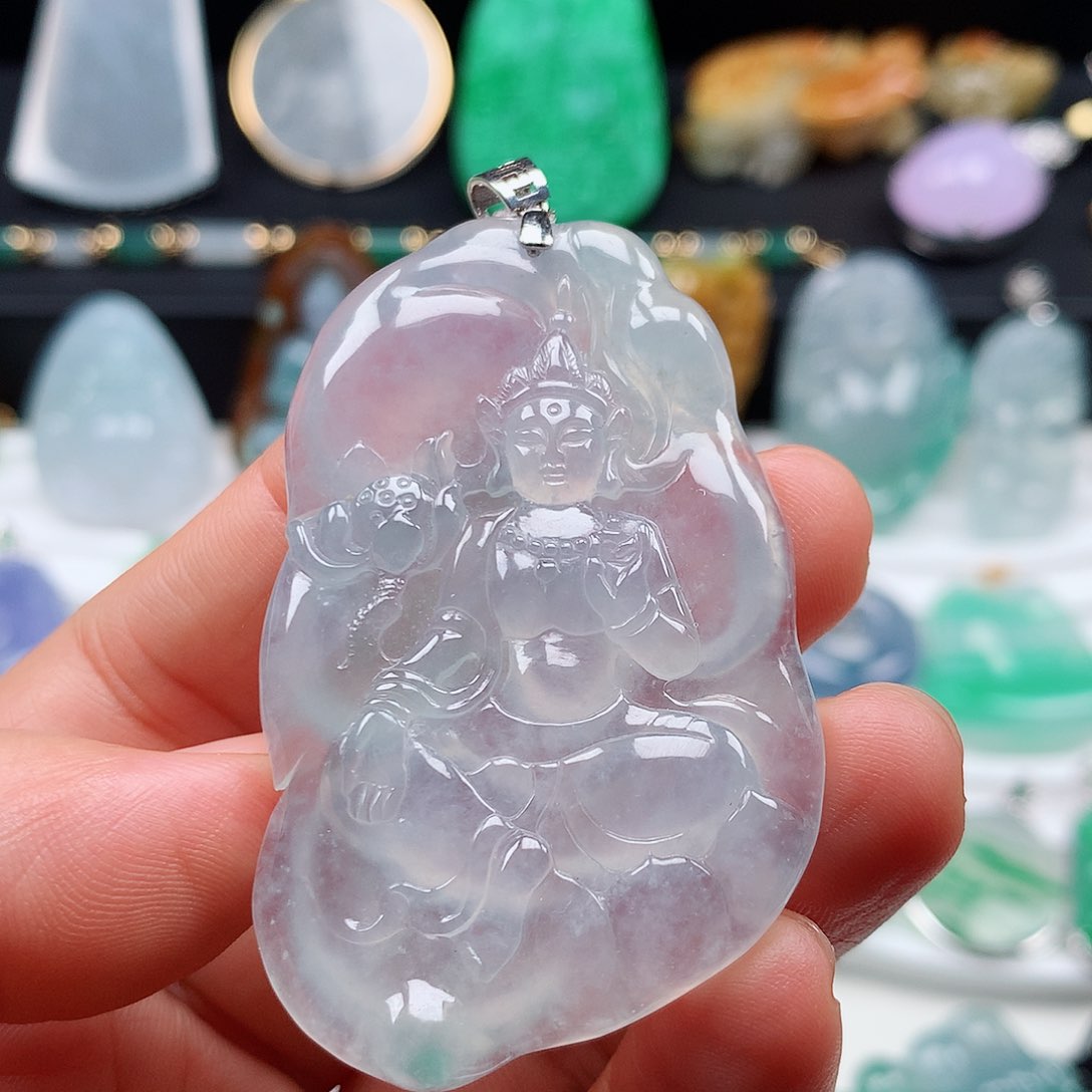 翡翠颈饰未镶嵌冰观音