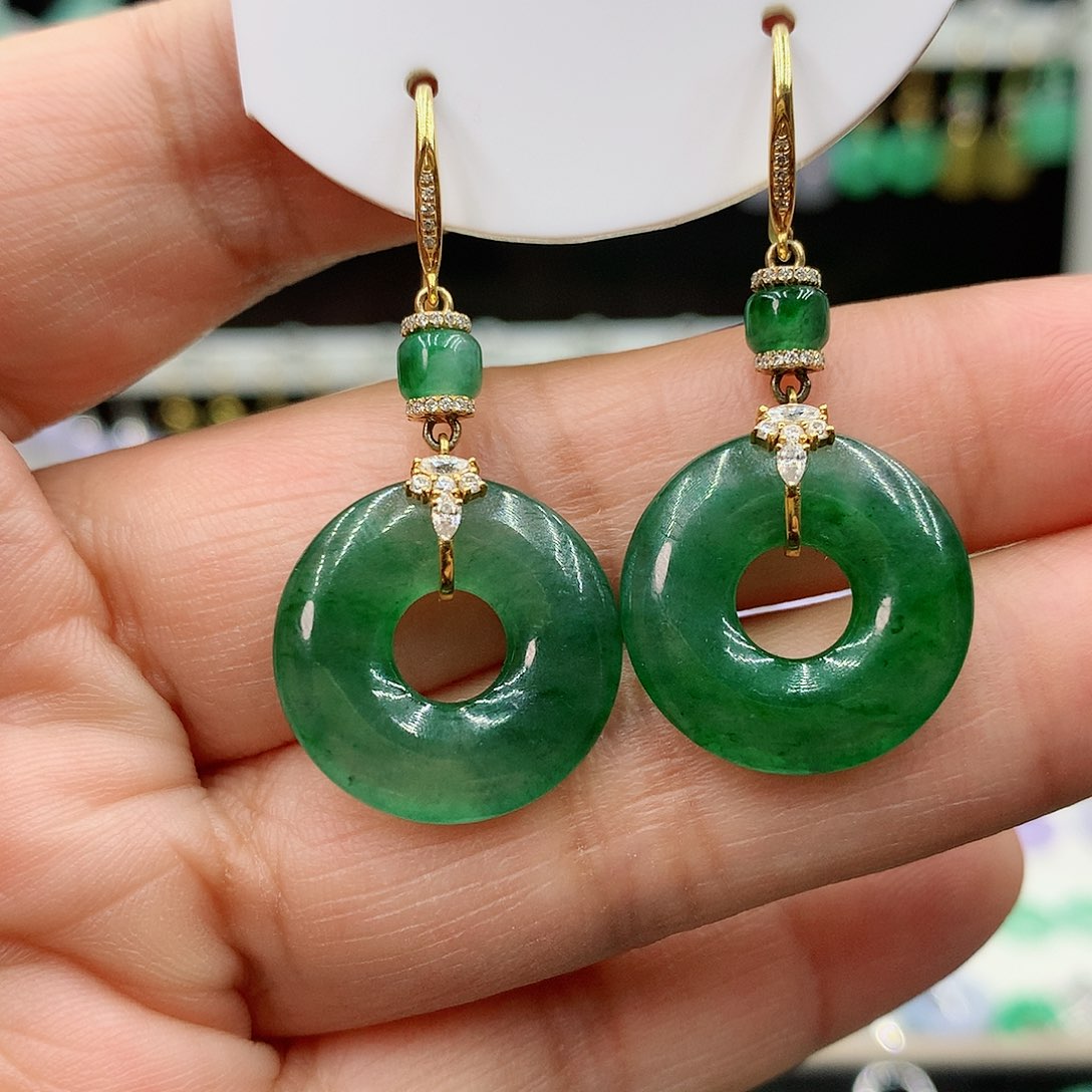 翡翠耳饰18K金镶嵌的