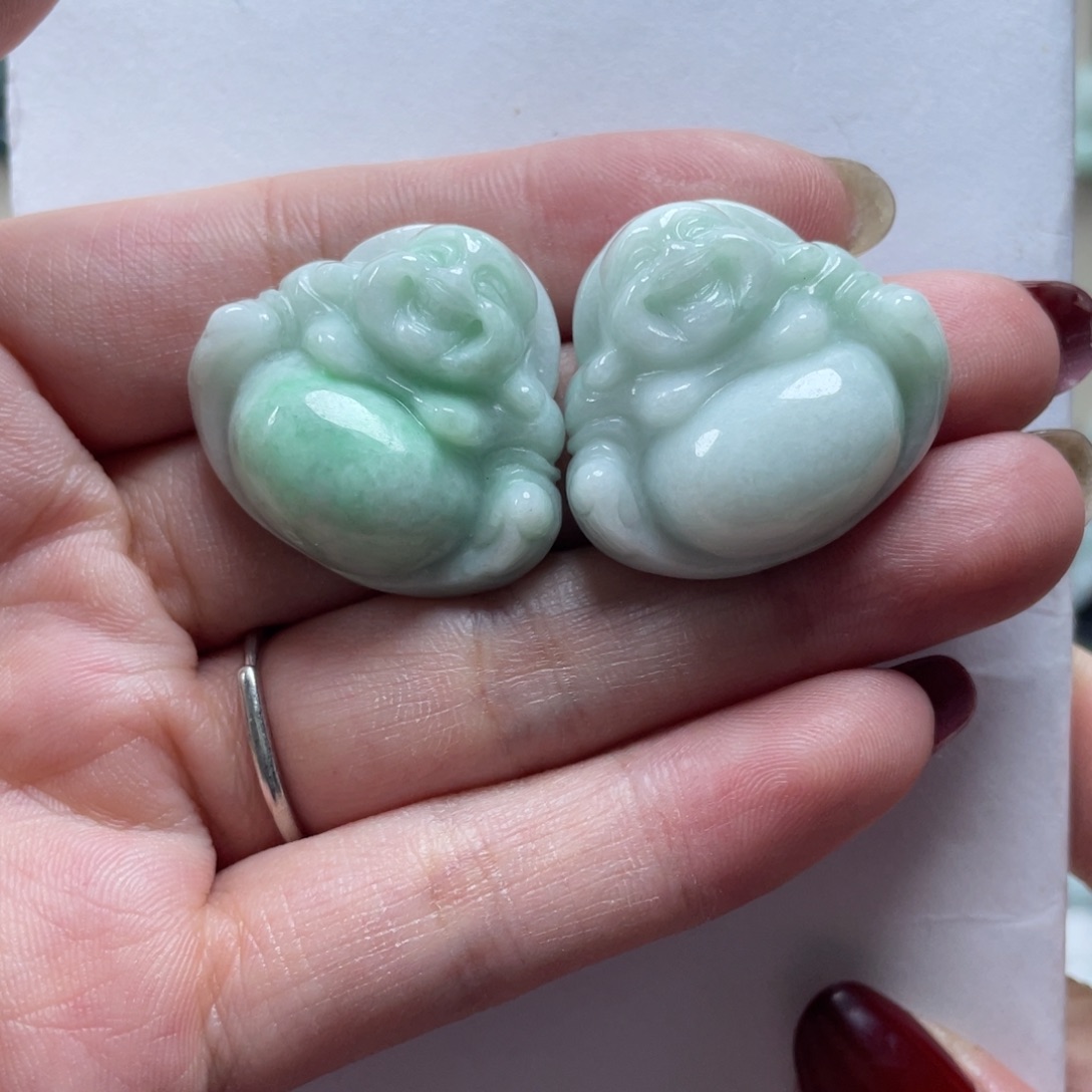 翡翠颈饰未镶嵌佛公