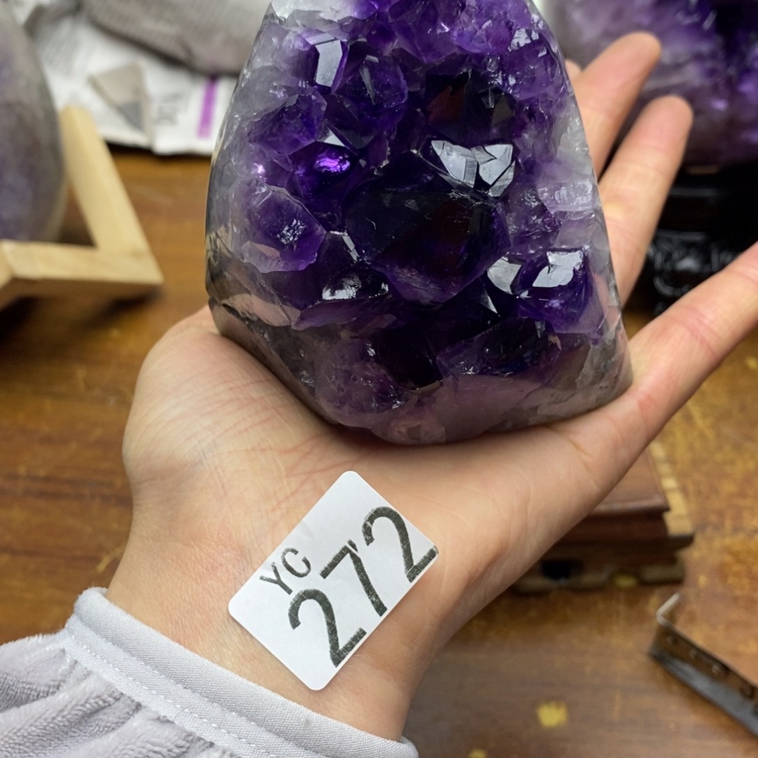 水晶大型摆件（非配饰）未镶嵌