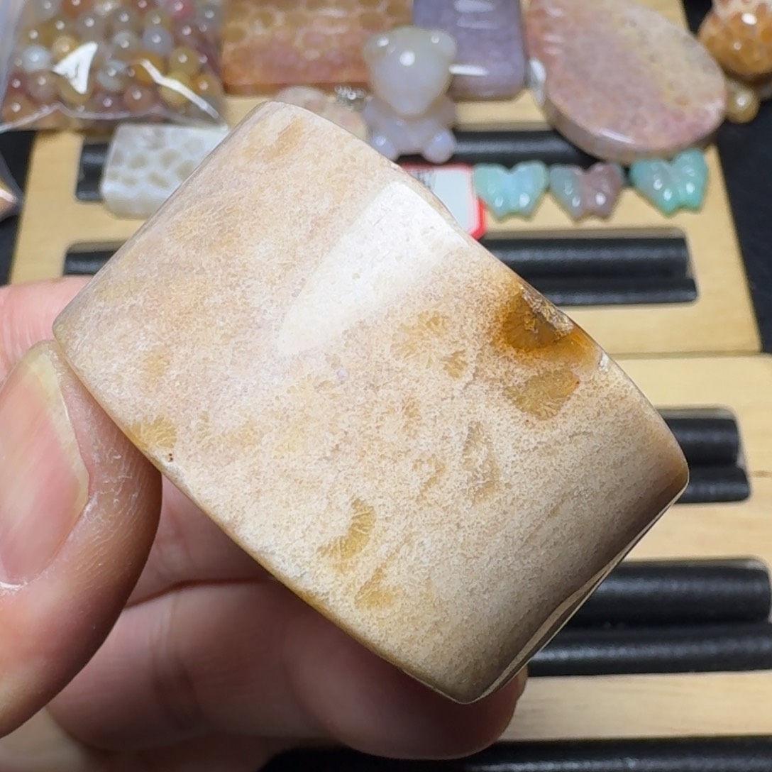 硅化玉纯天然色有机玉石手镯芯未镶嵌