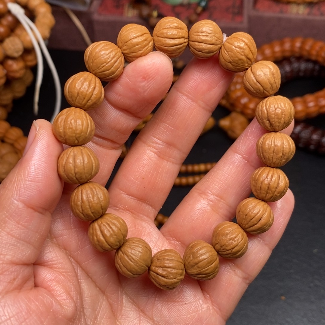 忠***哥猴头核桃吊坠橄榄猴头