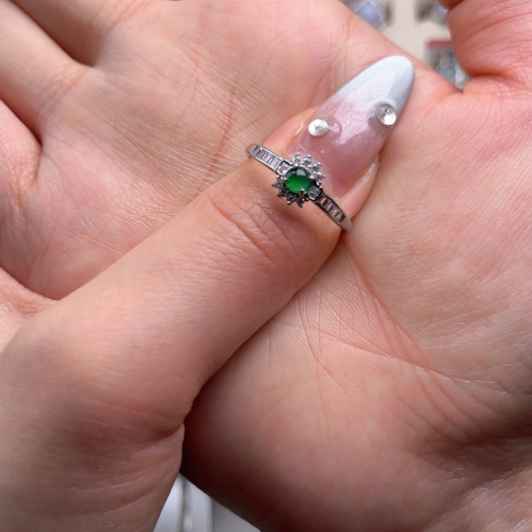 翡翠戒指银S925镶嵌658888