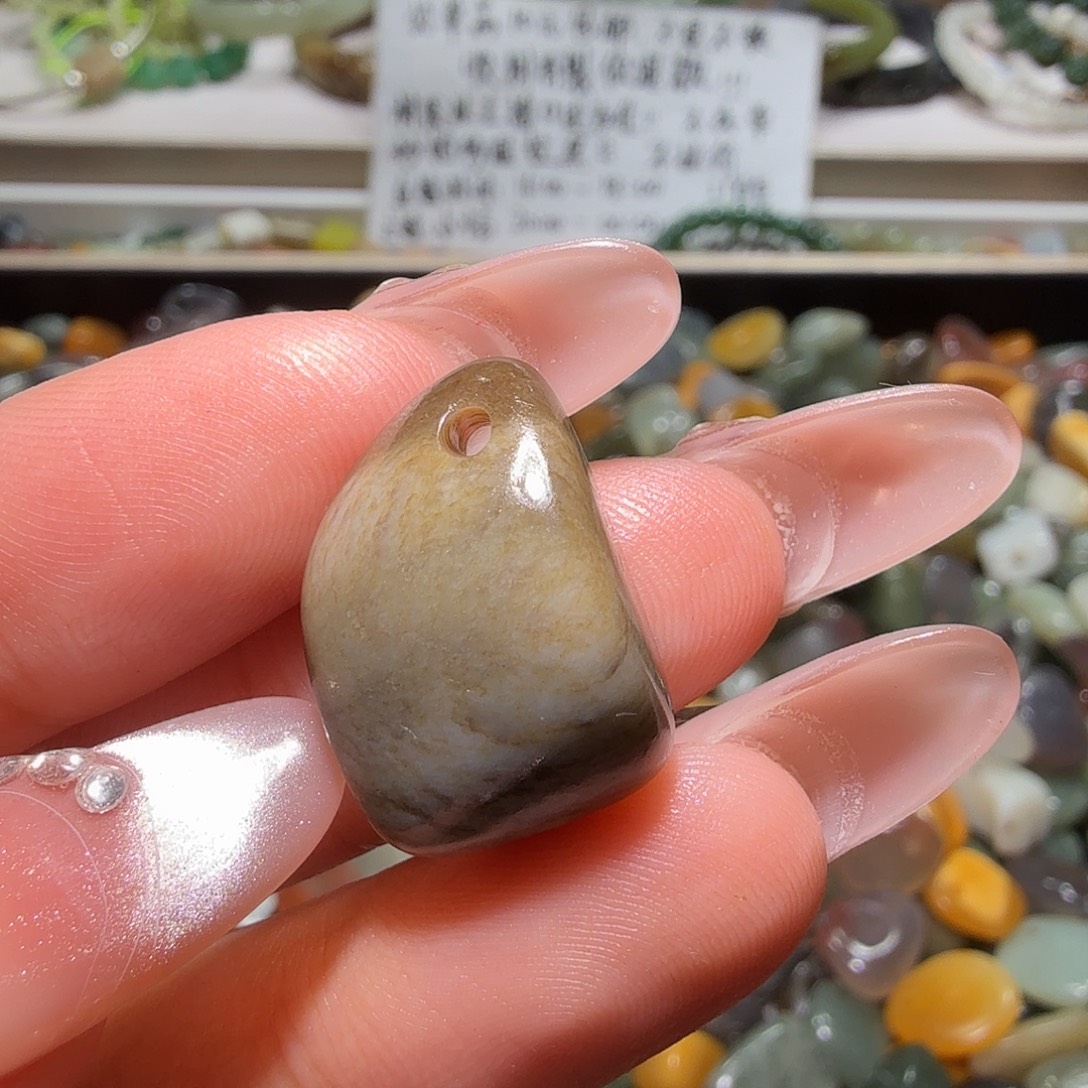 和田玉未镶嵌珠宝奇石
