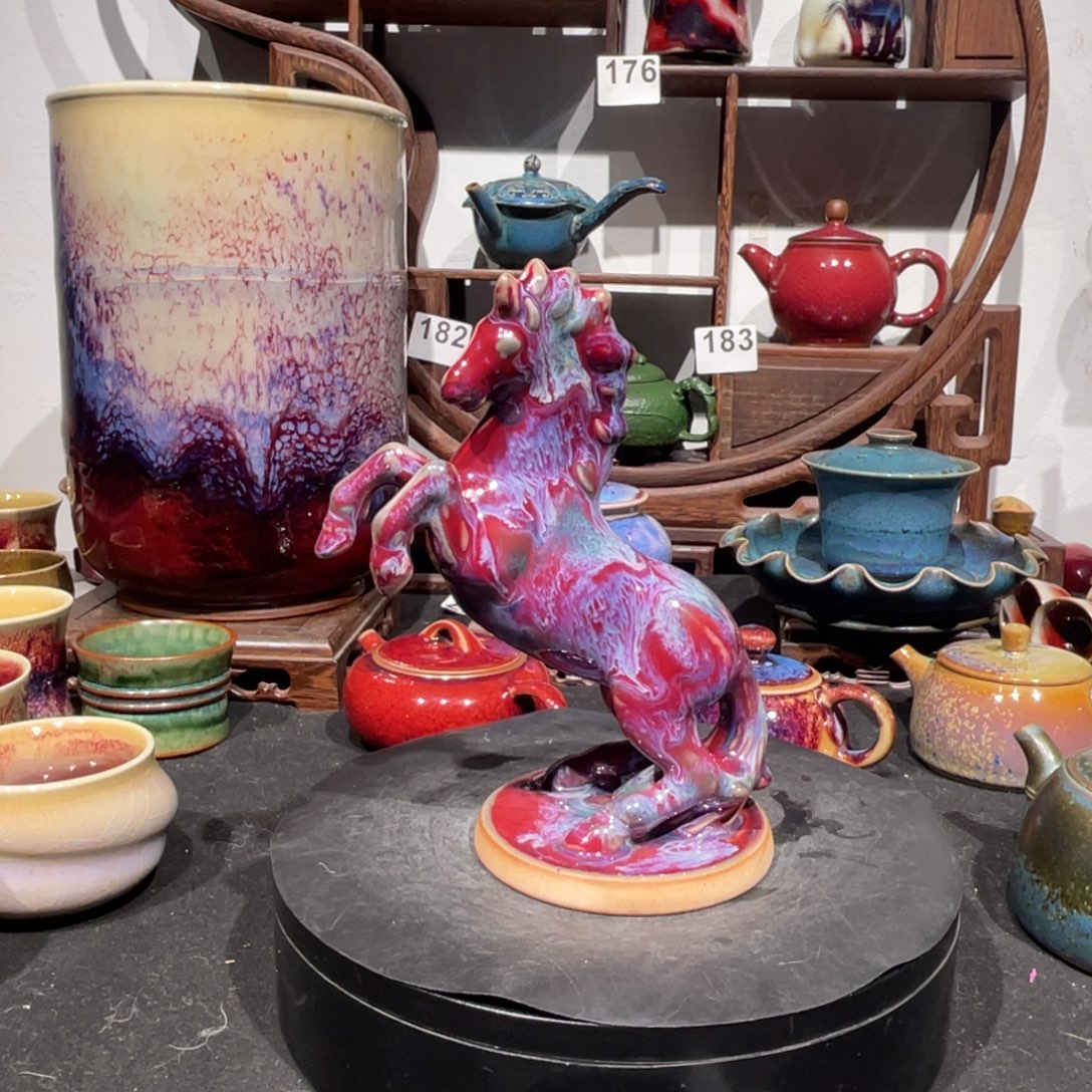 中国神后钧瓷立马