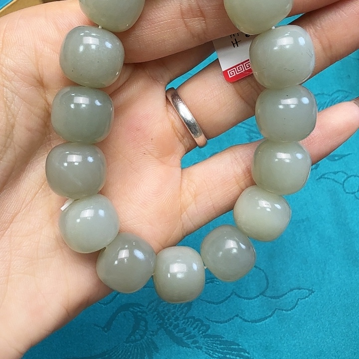 和田玉（糖玉）未镶嵌手链