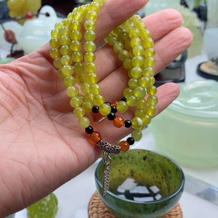 岫玉四大名玉手串未镶嵌