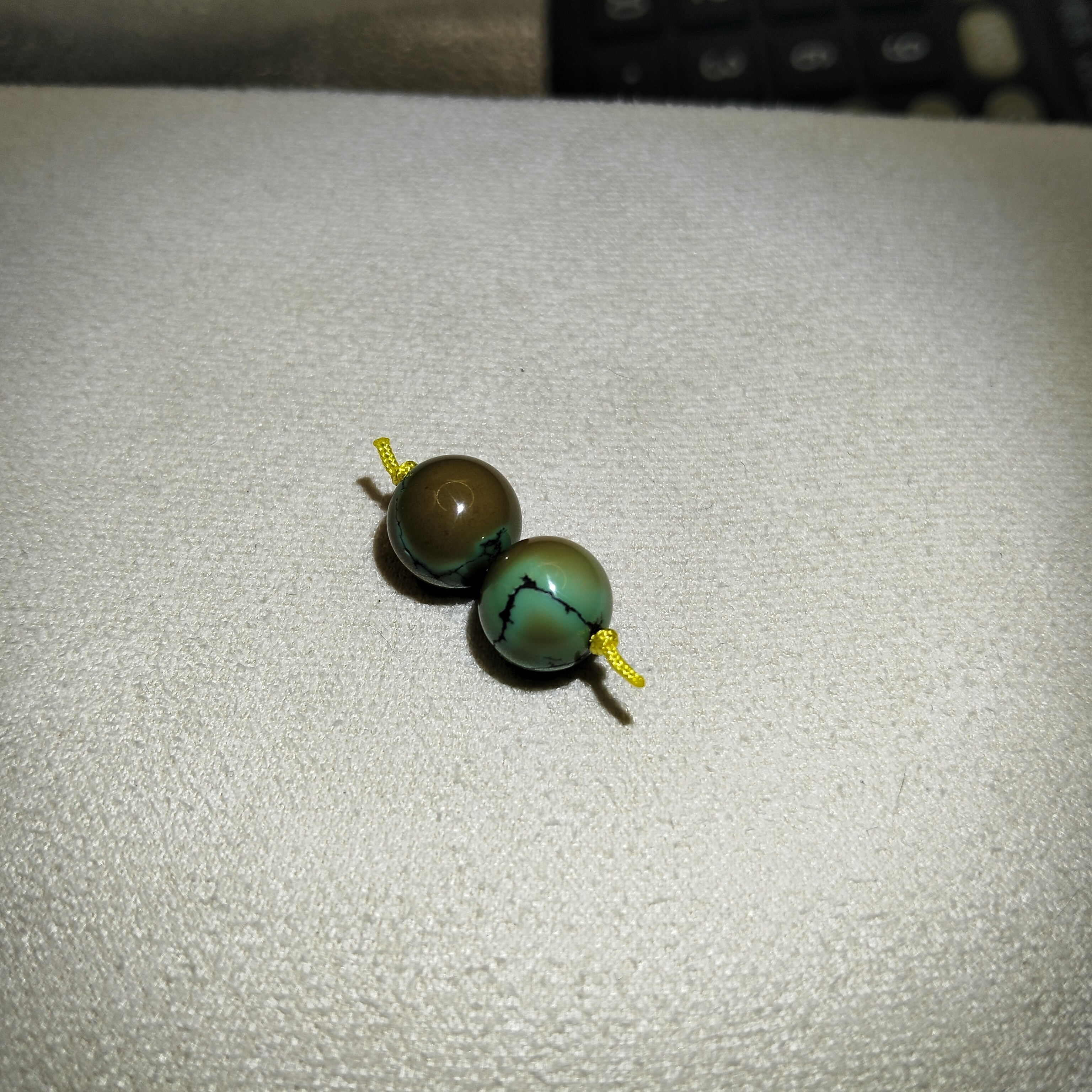 绿松石高瓷圆珠，卡9.8/10.2mm
