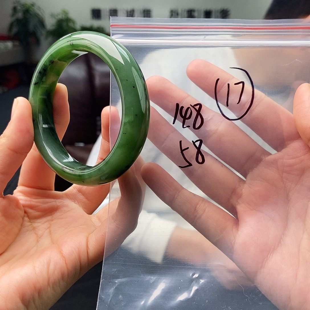 和田玉未镶嵌手镯颜色多样性发拍一发一