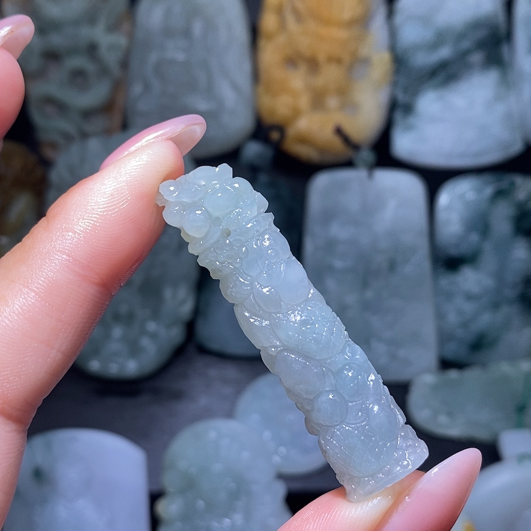 定制翡翠未镶嵌翡翠