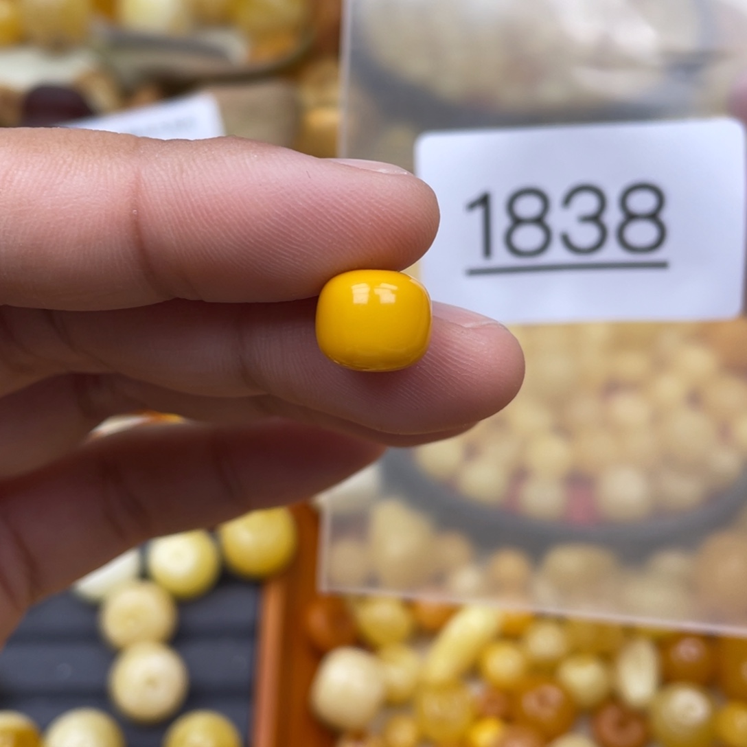 琥珀珠宝奇石未镶嵌血*