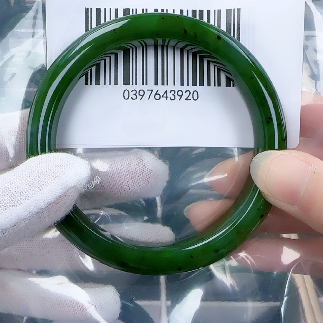 和田玉（碧玉）手镯未镶嵌6263包容