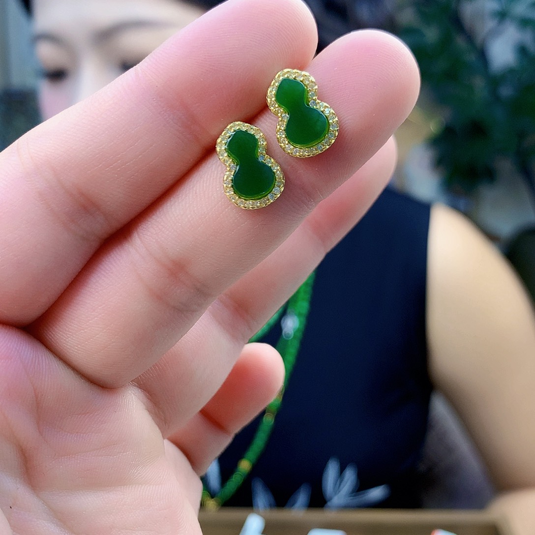 吊坠(不含链)银S925镶嵌和田玉（碧玉）耳钉