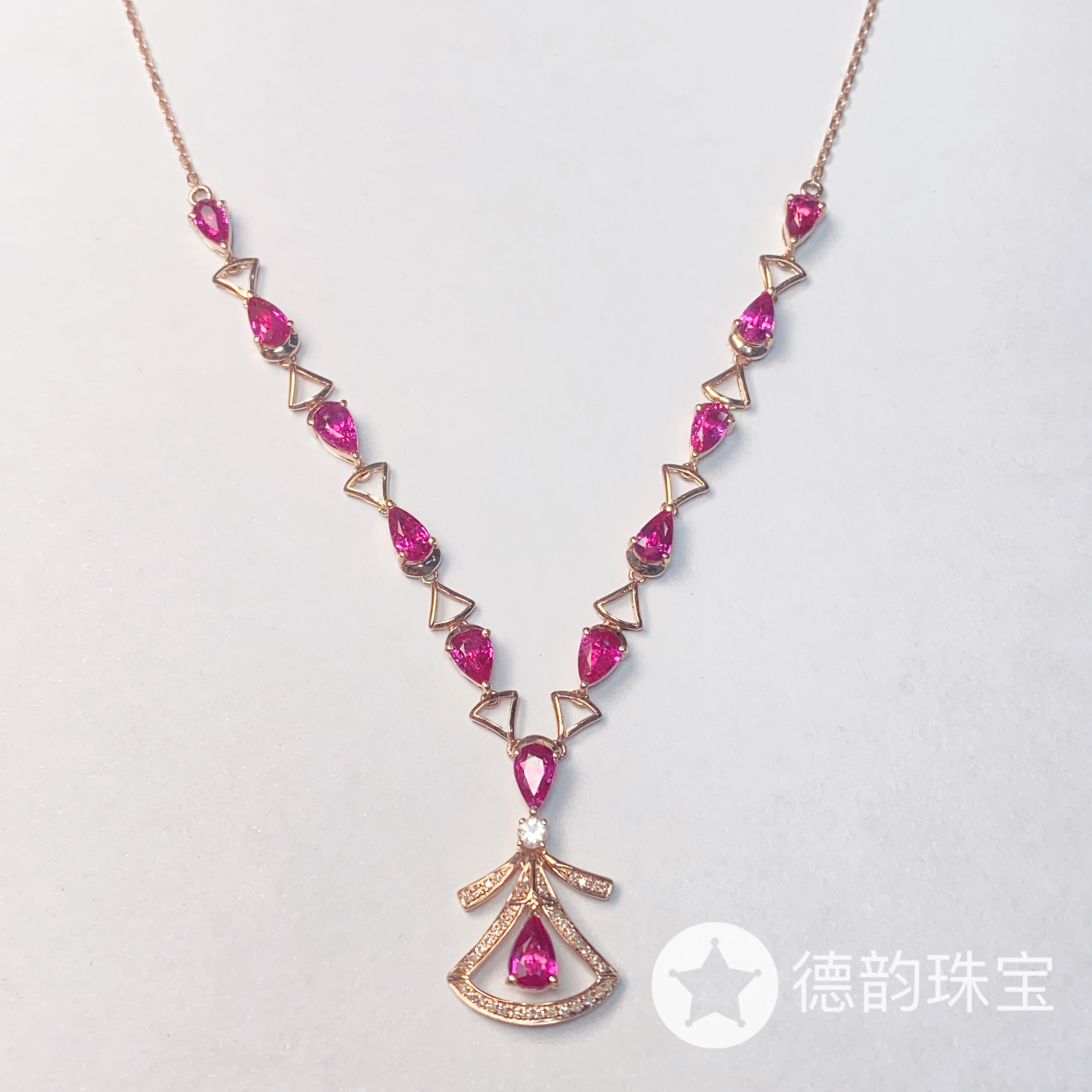 18K金镶嵌红宝石项链约4.85ct