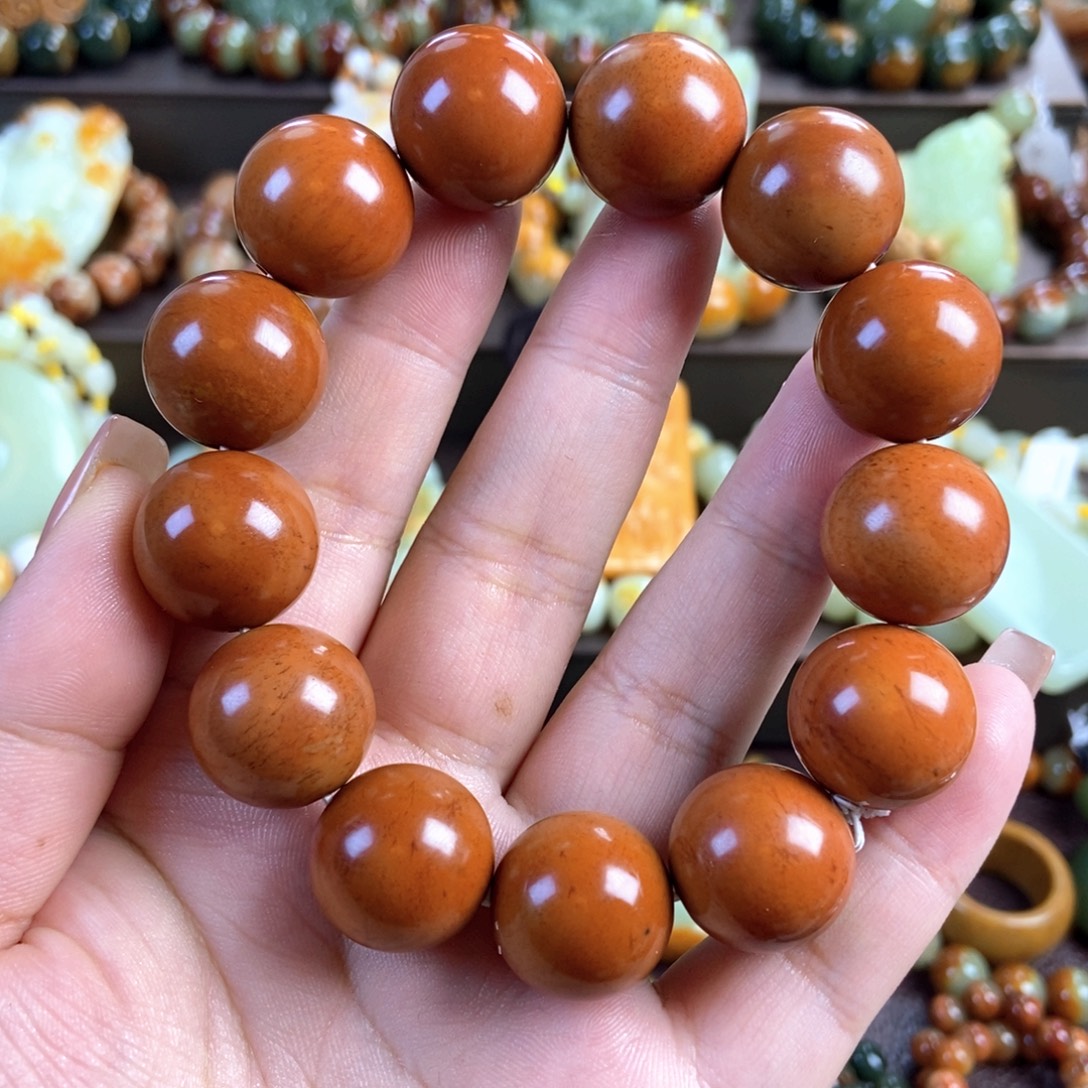 好***退透闪石质玉未镶嵌手串