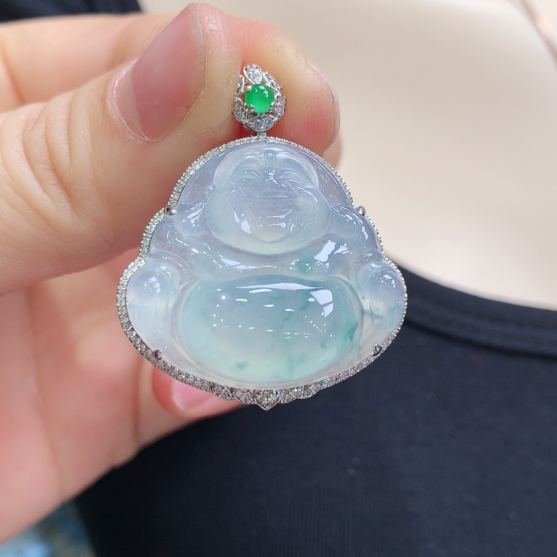 翡翠颈饰18K金镶嵌佛公