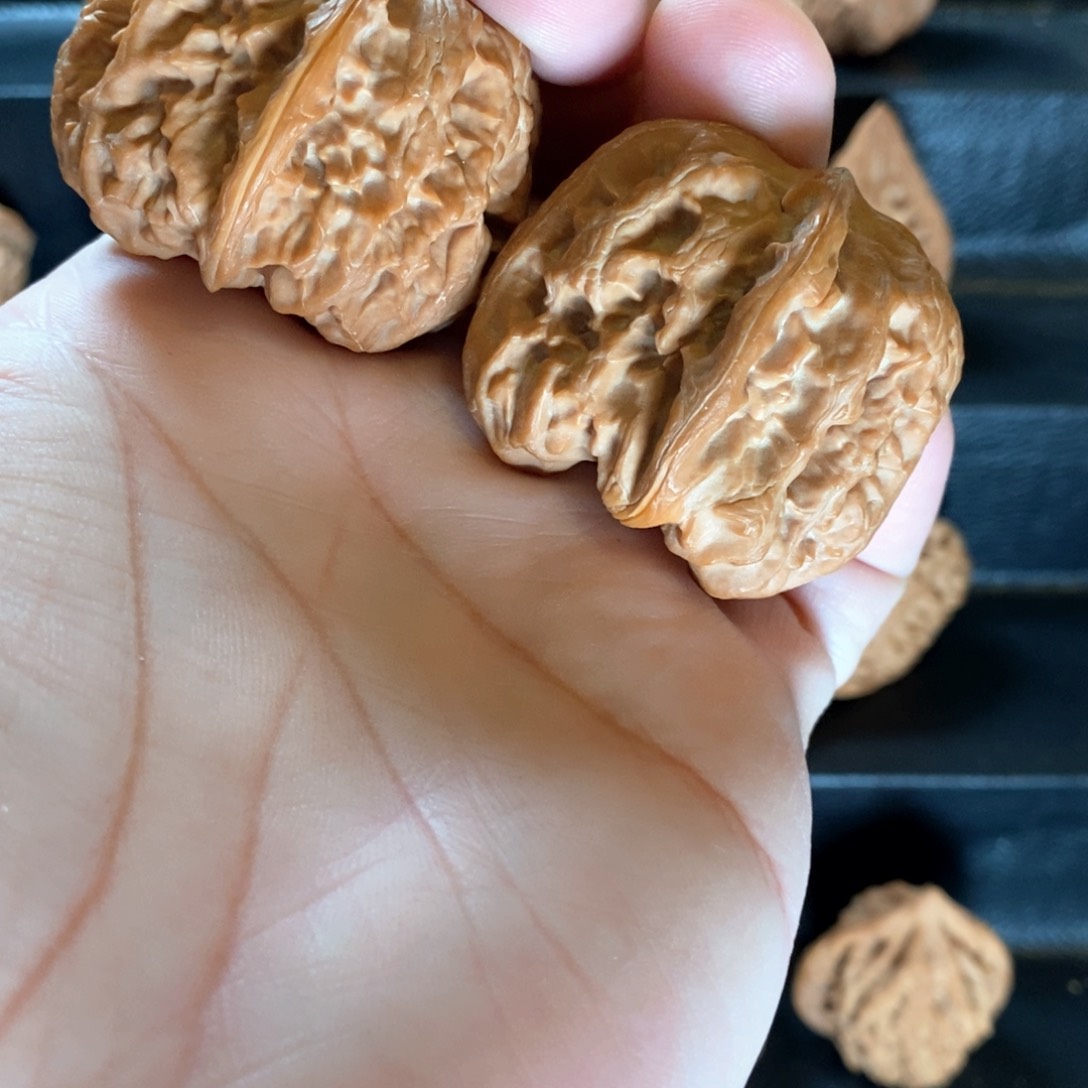 桃核把件原生态山地方块44微修