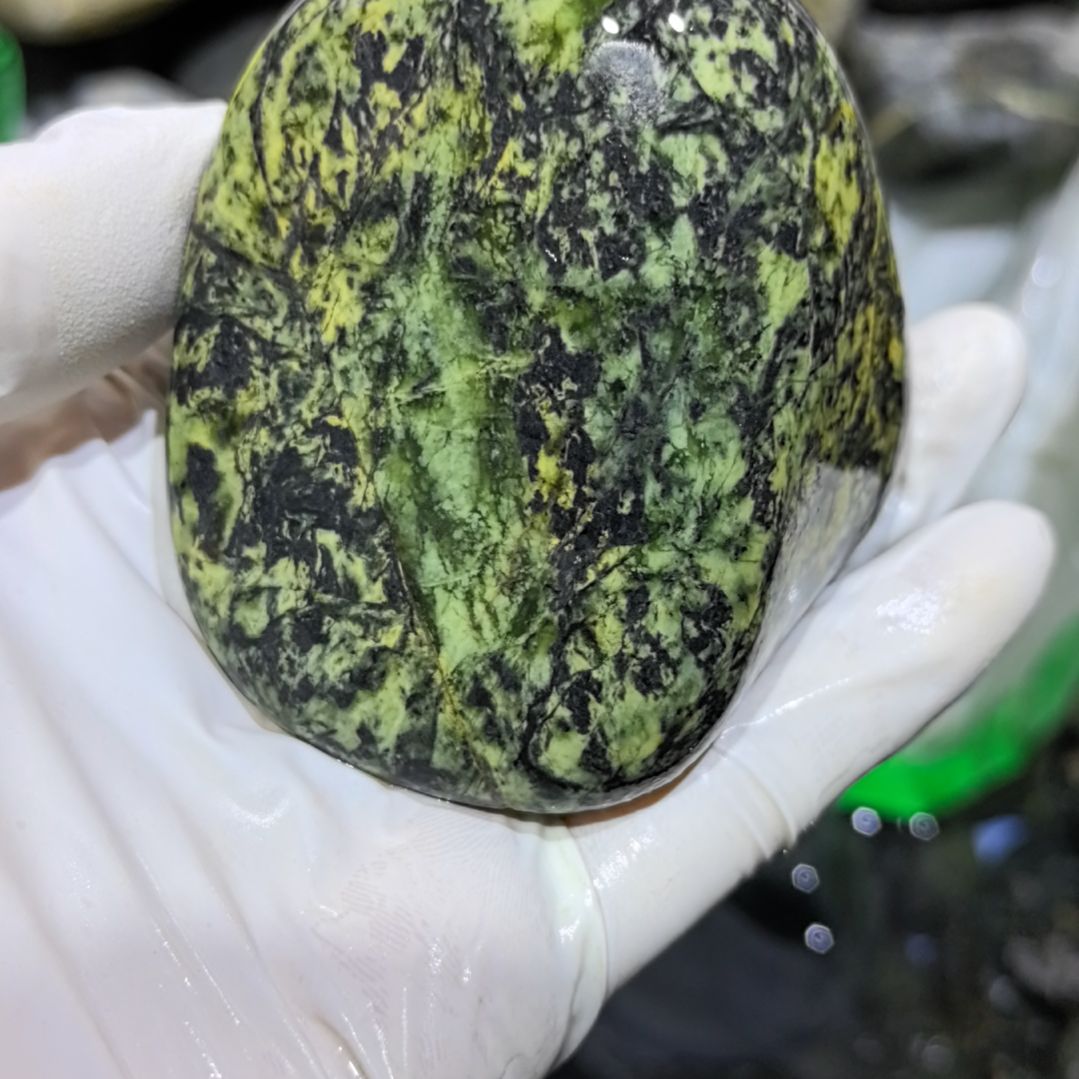 一***过藏玉药王石原石一个