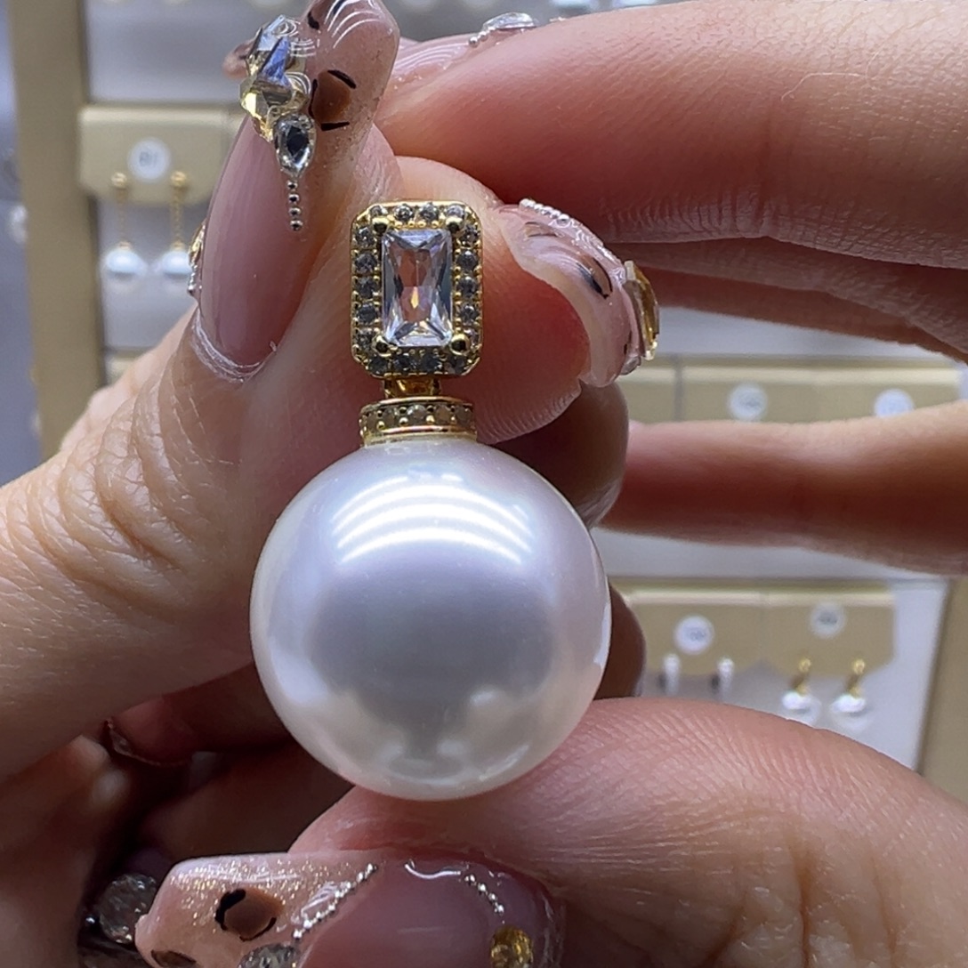 颈饰银S925镶嵌淡水珍珠